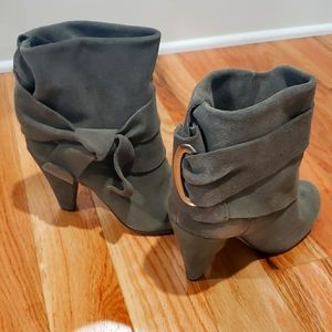 MIA grey suede boots w/side knot detail & back silver buckle